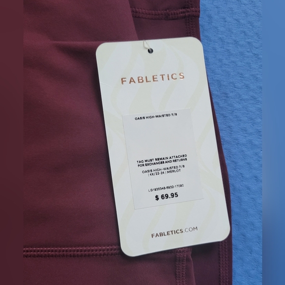 Fabletics Oasis PureLuxe High-Waisted 7/8 Leggings Merlot size 4x - Picture 2 of 4